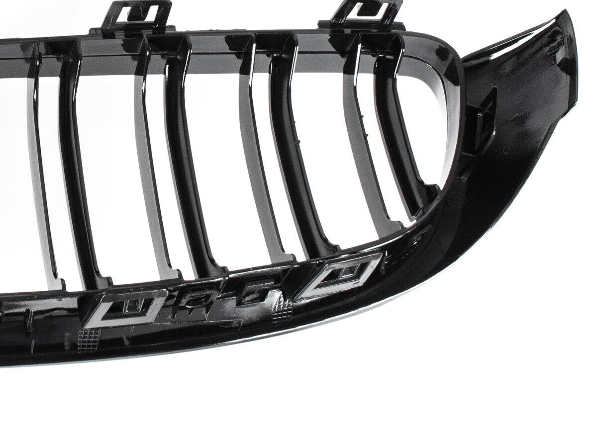 BMW 4 F32 / F33 / F36 13-18 atrapy między reflektory (nerki) lewa + prawa kpl. BLACK GLOSSY DOUBLE BAR